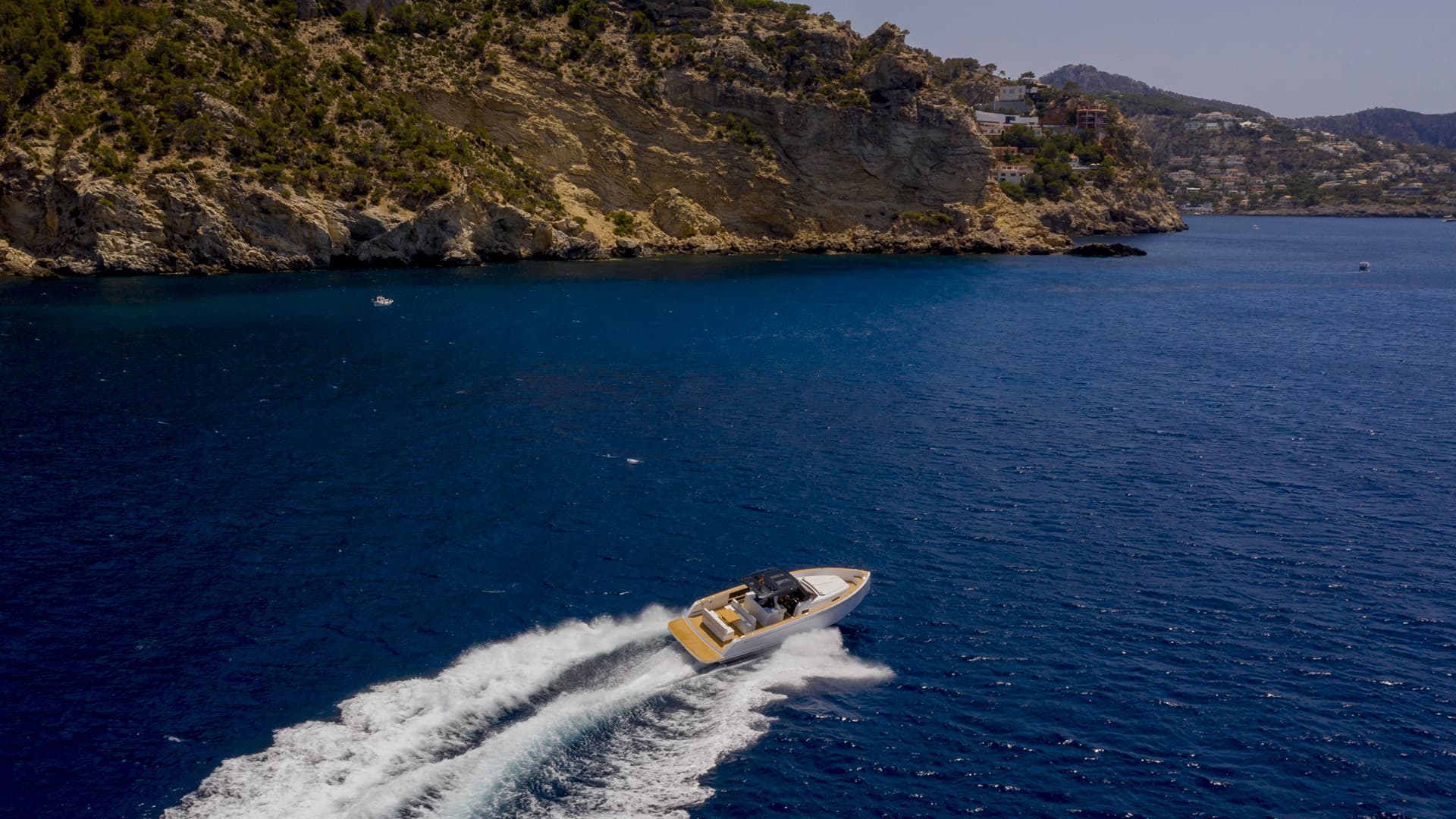 Yacht transfers and taxi - Capri, Naples and the Amalfi coast